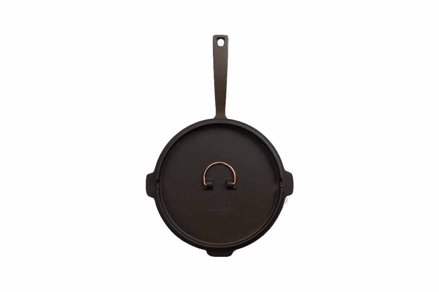cast iron campfire cooking skillet